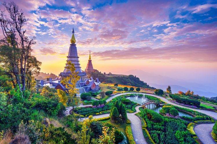 https://cms-zentaiq.eot-solution.commedium_landmark-pagoda-doi-inthanon-national-park-chiang-mai-thailand.jpg